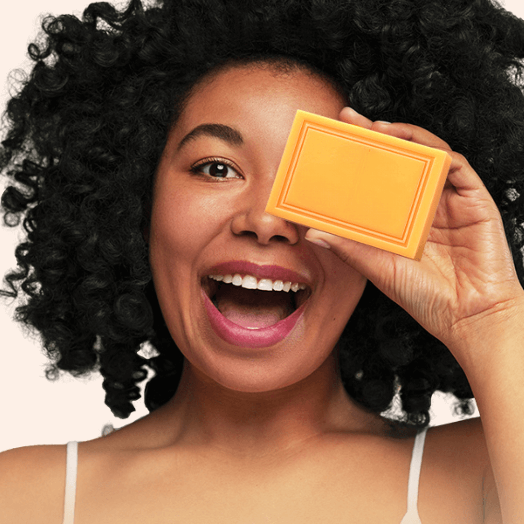 Savon Anti-Taches 100% naturel au Curcuma